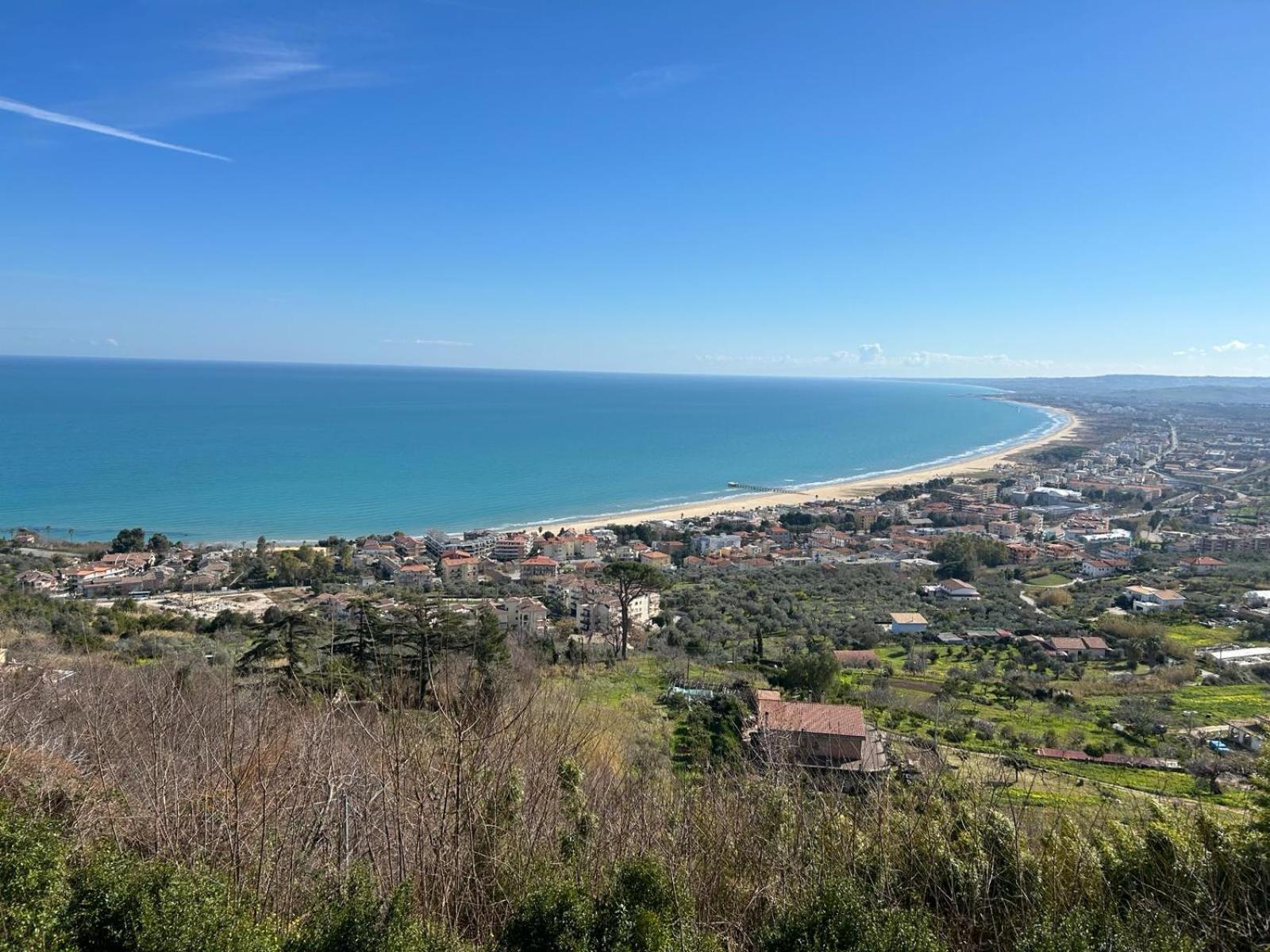 Minicasa Con Ampia Terrazza * Vasto